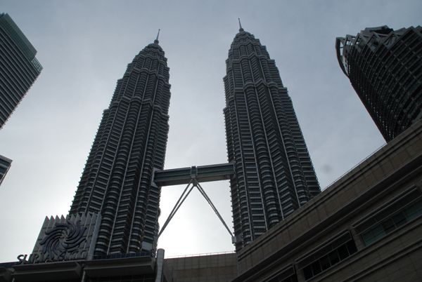 Petronas Twin Tower, landmark utama Kuala Lumpur