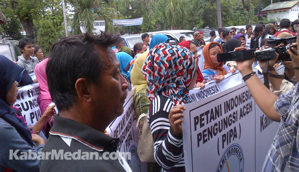 aksi-unjuk-rasa-pipa-di-pn-medan