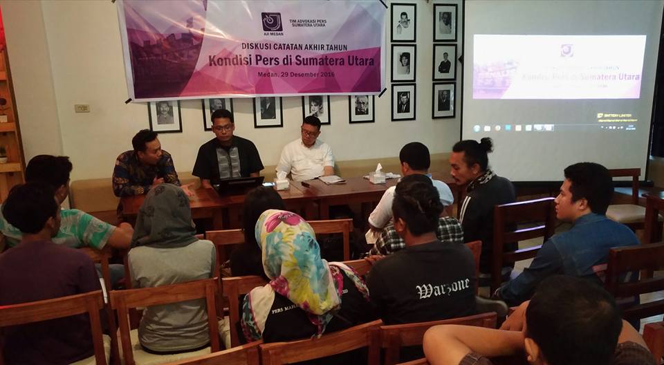 DISKUSI CATATAN AKHIR TAHUN - AJI MEDAN