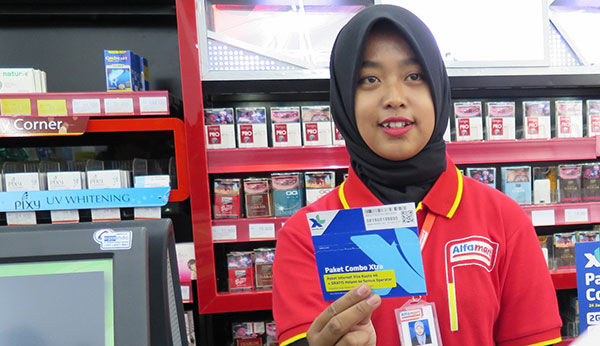 XL-Sediakan-Kartu-Khusus-Internet-di-Mini-Market