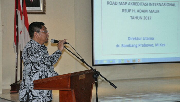 Direktur Utama RSUP H Adam Malik menyampaikan rencana persiapan untuk menuju Akreditasi Internasiona-700x400