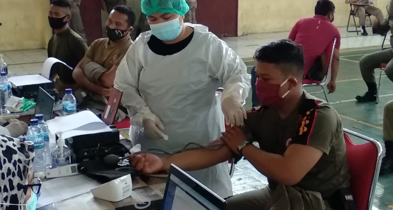 Vaksinasi satpol pp kota medan (2)