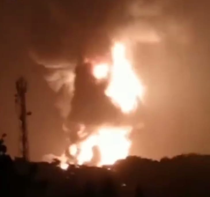 kilang-minyak-cilacap-terbakar-pertamina-cek-kondisi-masyarakat-sekitar-IkcBYqf2lY
