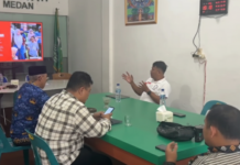 Green Justice Indonesia dan Al Washliyah Kota Medan Dorong Transisi Energi Bersih Berkeadilan Direktur Green Justice Indonesia, Panut Hadisiswoyo, saat berdiskusi dengan pengurus Al Washliyah terkait pengembangan Islamic Climate Movement dan transisi energi berkeadilan.