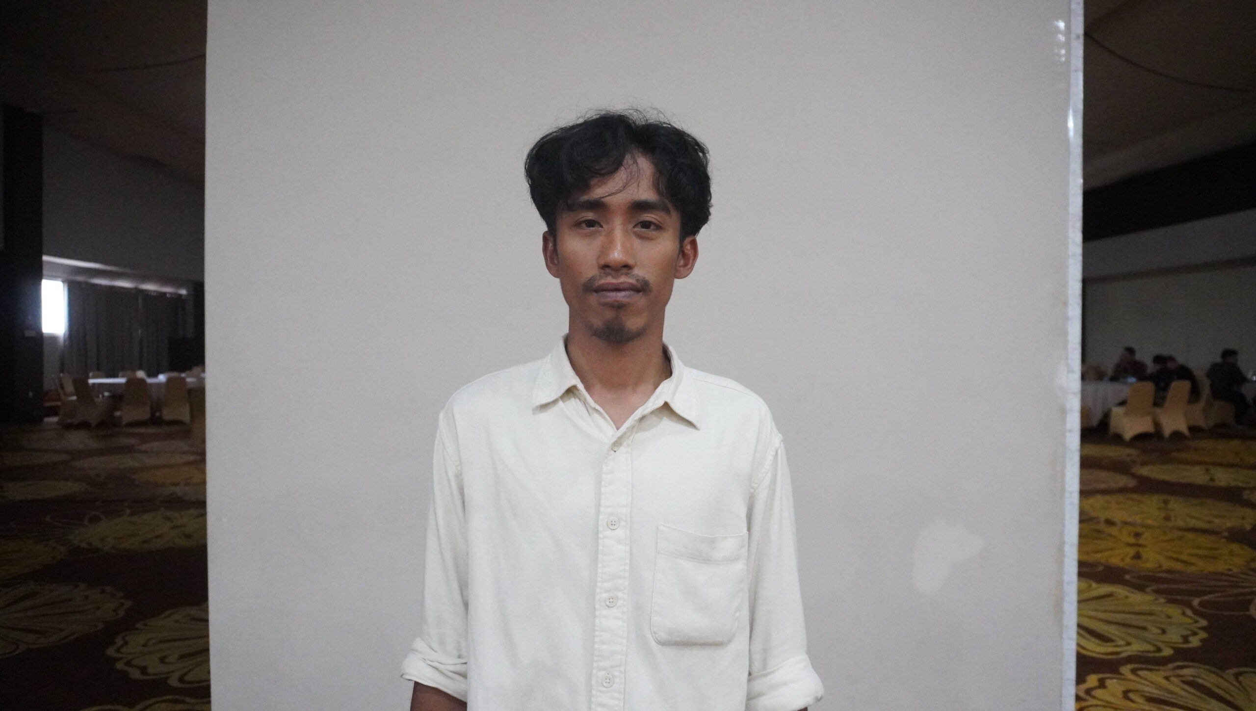 Direktur WALHI Sumatera Utara, Rianda Purba, menilai berbagai konflik lingkungan di Sumatera Utara berakar pada lemahnya pengendalian pemanfaatan ruang dan belum optimalnya perlindungan kawasan bernilai ekologis tinggi. Ia mendorong agar revisi RTRW Sumut menjadikan daya dukung dan daya tampung lingkungan sebagai dasar utama pembangunan.